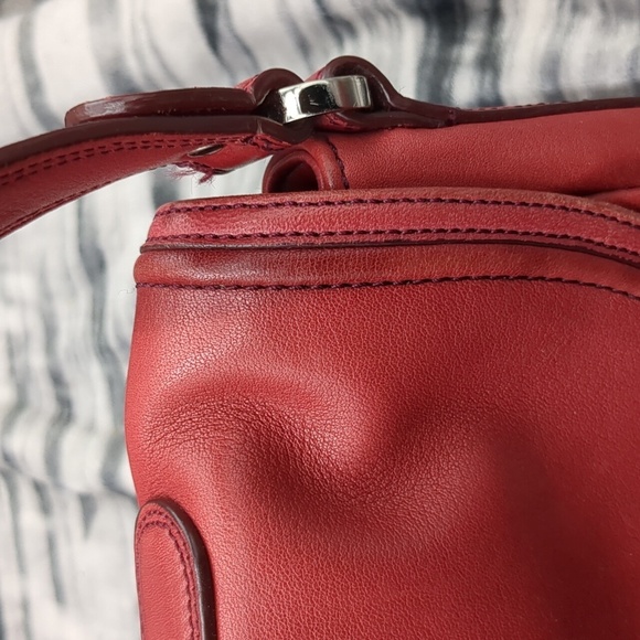 Calvin Klein red leather bag - Picture 12 of 16